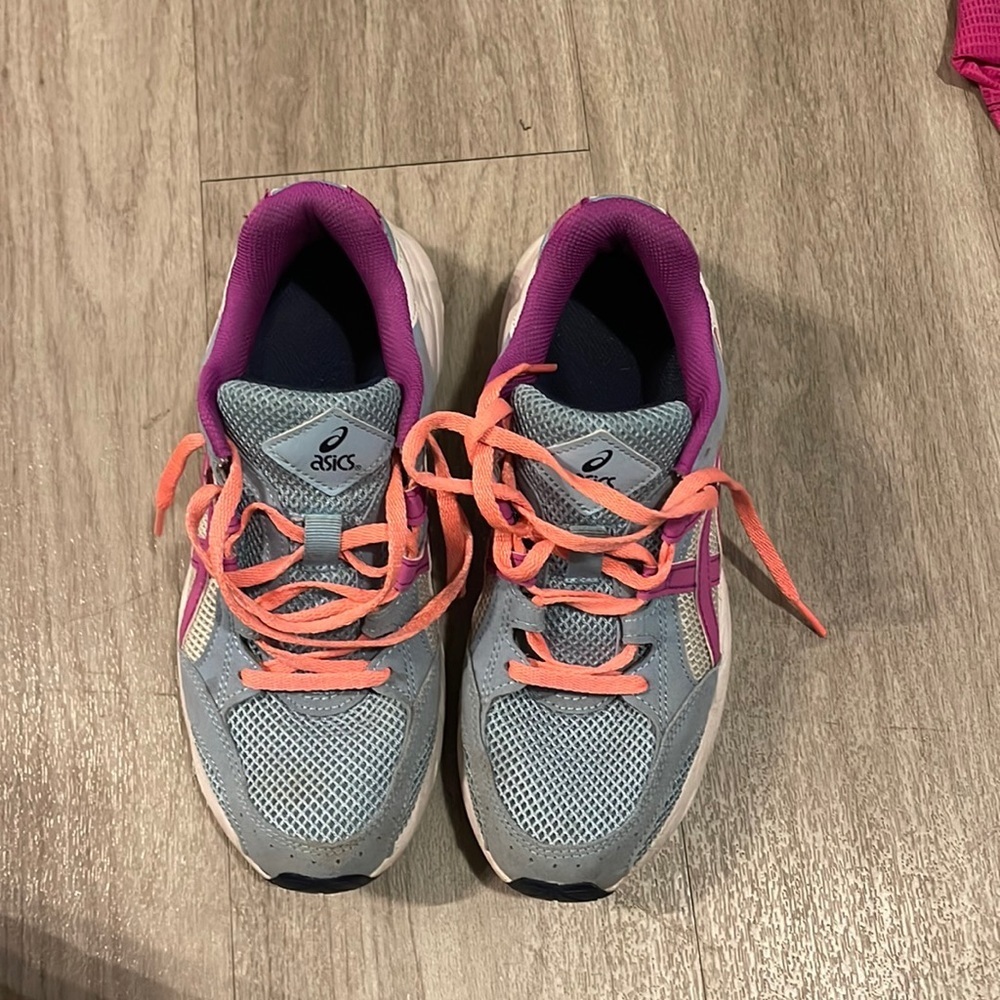 ASICS Retro Color Sneakers
